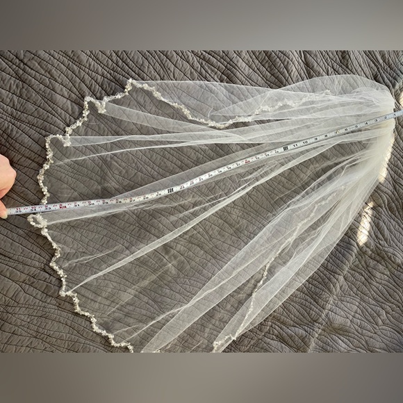 White Bridal Veil Beaded Scallop Edge Fingertip Pearls Clear Beads Wedding Comb - Picture 5 of 8